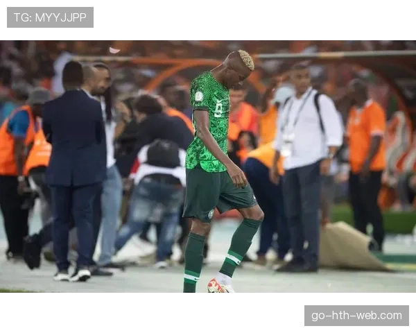 奥斯梅恩的冲击型中锋模板：战术价值与进攻支点作用解析